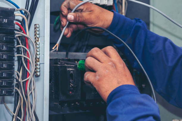 Best Circuit Breaker Repair  in Greenbriar, FL